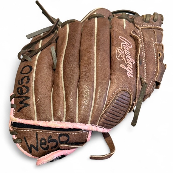 Rawlings Leather 11” Softball Glove with Pink Highlights - Picture 4 of 4